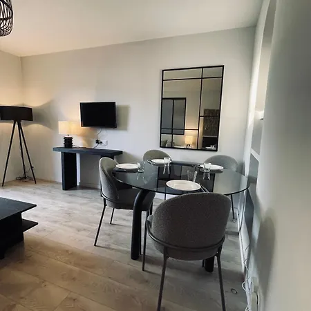 Appartement Avec Terrasse - Palais Historique A *